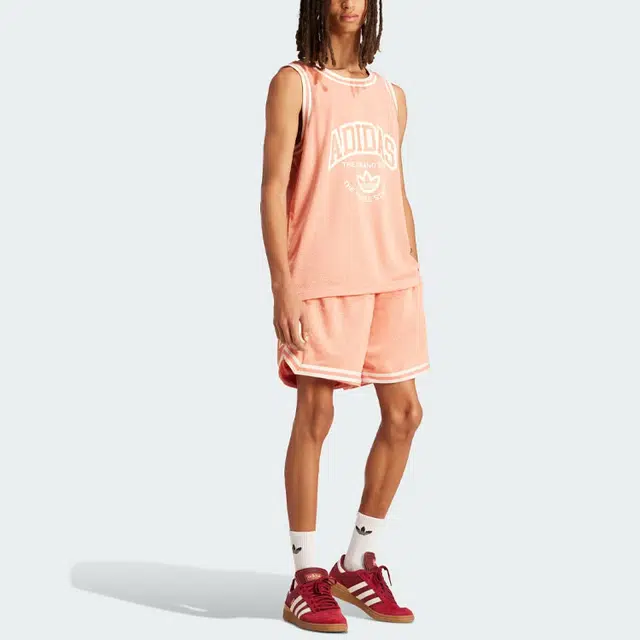 adidas originals VRCT Logo
