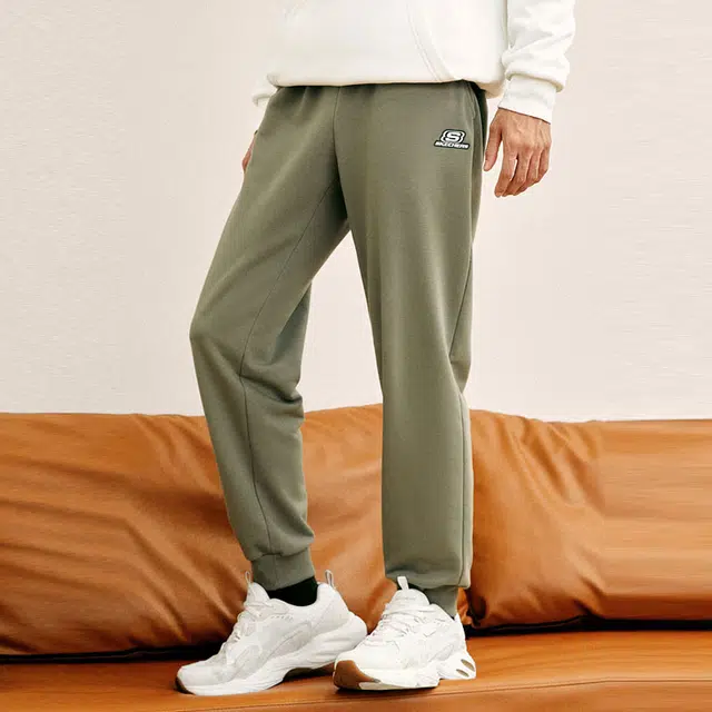 Skechers
