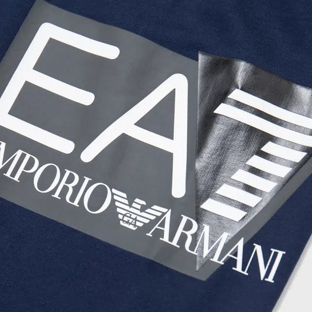EMPORIO ARMANI EA7 Logo