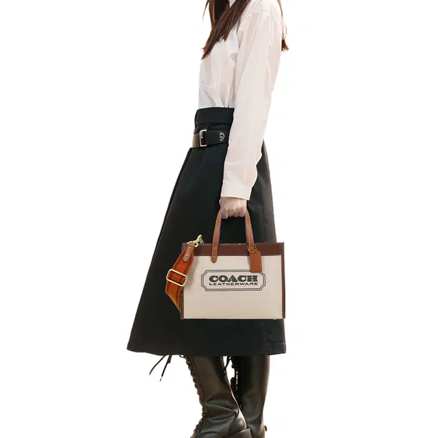 COACH Field 30 Logo Tote