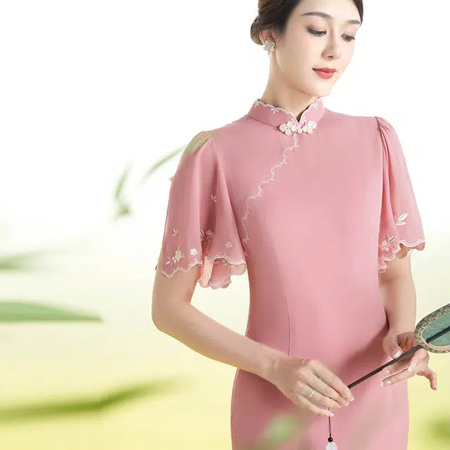 四美子 改良纯色短袖连衣裙 胭脂柔