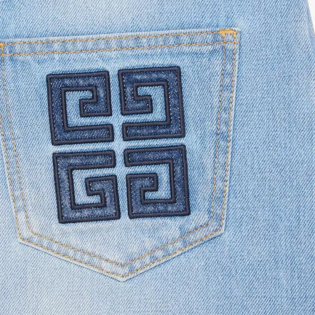 GIVENCHY SS23 Logo