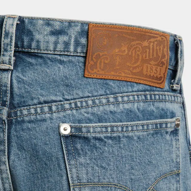 BALLY Logo