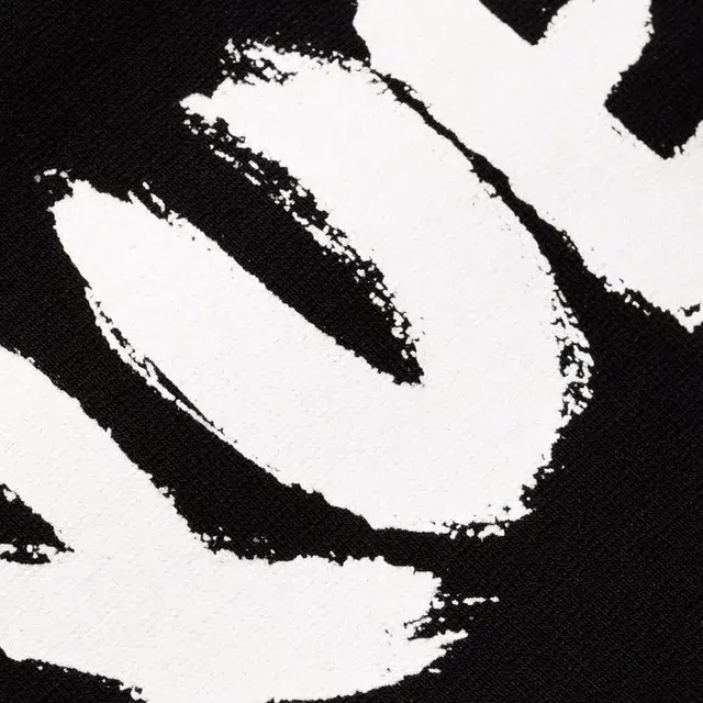 Alexander McQueen Logo