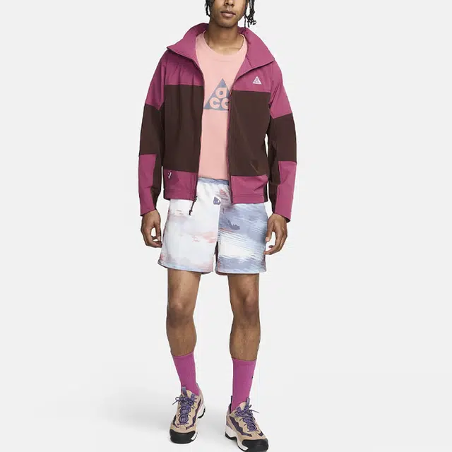 Nike ACG "Reservoir Goat" logo