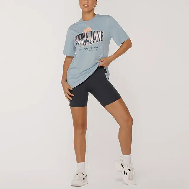LORNA JANE T