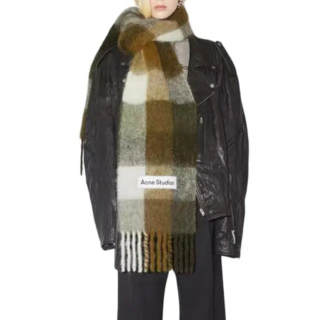 Acne Studios