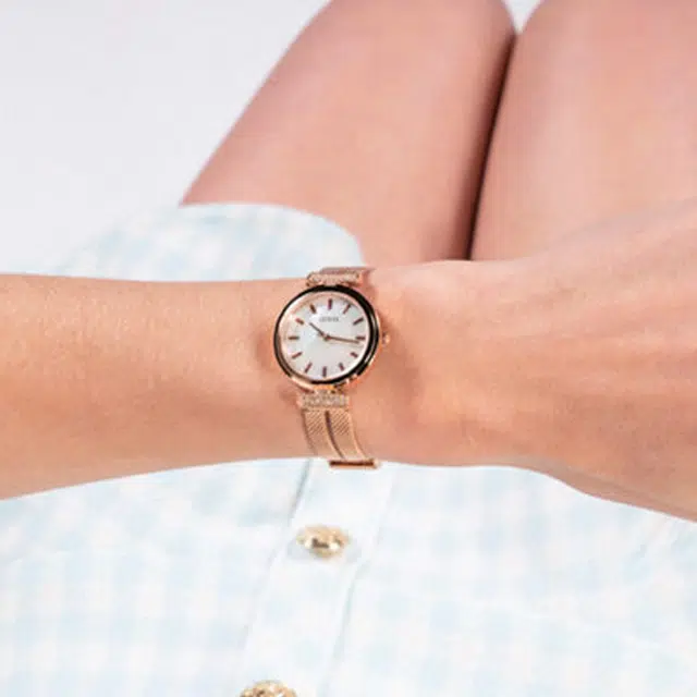 GUESS 28mm 30