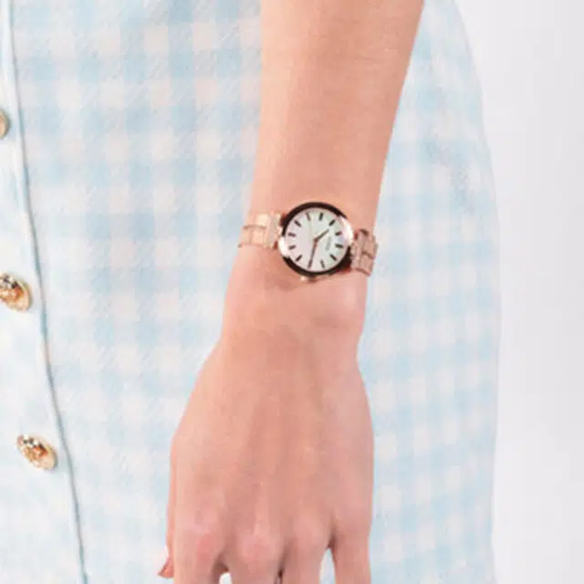 GUESS 28mm 30