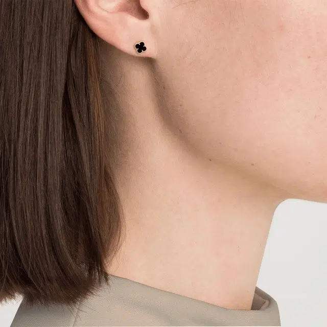 Van Cleef Arpels Alhambra 9.5mm 18k