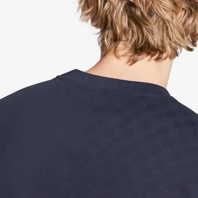 LOUIS VUITTON T