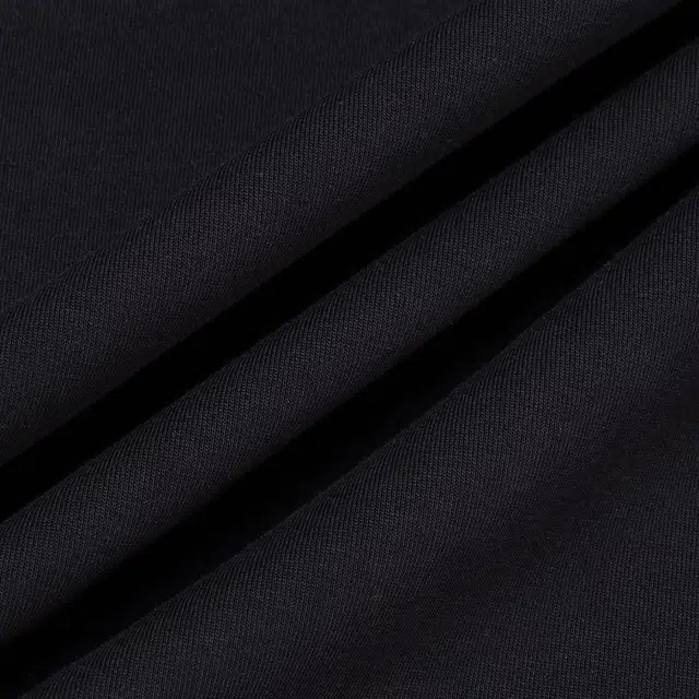 EMPORIO ARMANI SS22 Logo