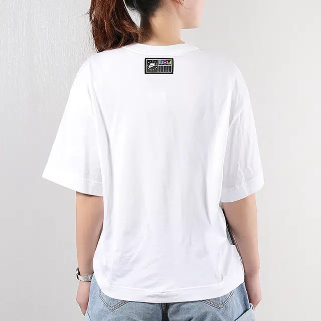 Nike Sportswear T