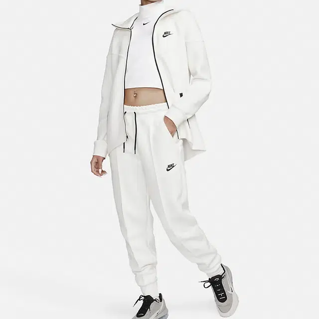 Nike Sportswear Tech Fleece Joggers White