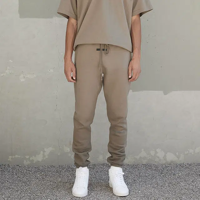 Fear of God Essentials FW21 Sweatpant Harvest Logo