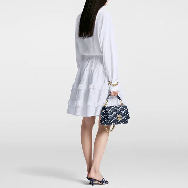 LOUIS VUITTON A