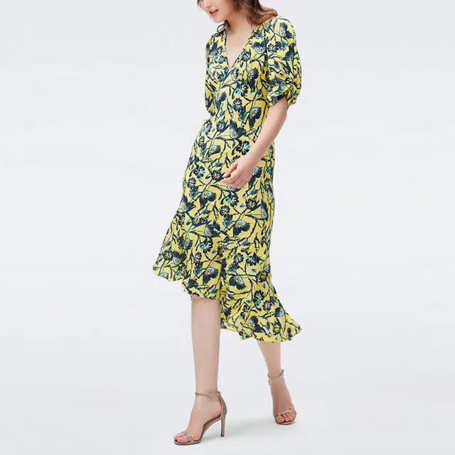 DIANE VON FURSTENBERG V