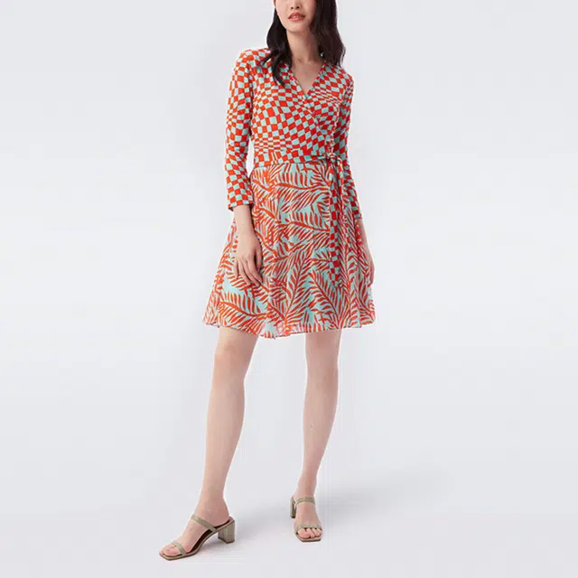 DIANE VON FURSTENBERG V