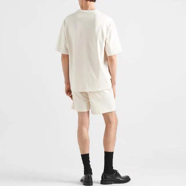 PRADA T