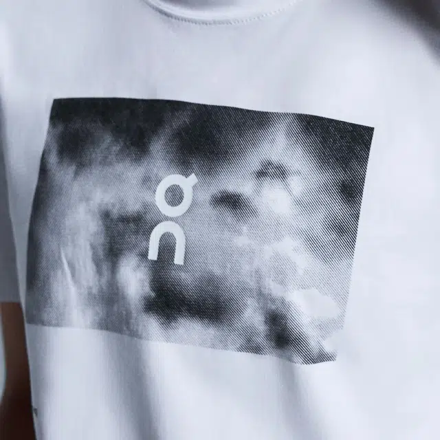 On Graphic-T T