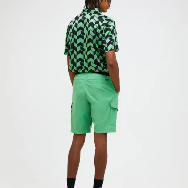 PEAK PERFORMANCE Player Cargo