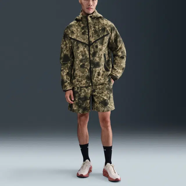 Nike Hooded Sports Jacket