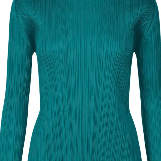 PLEATS PLEASE ISSEY MIYAKE T