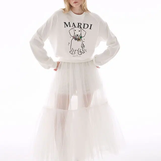 MARDI MERCREDI SS25 SWEATSHIRT SWING THE TAIL DDANJI FLOWER NECKLACE