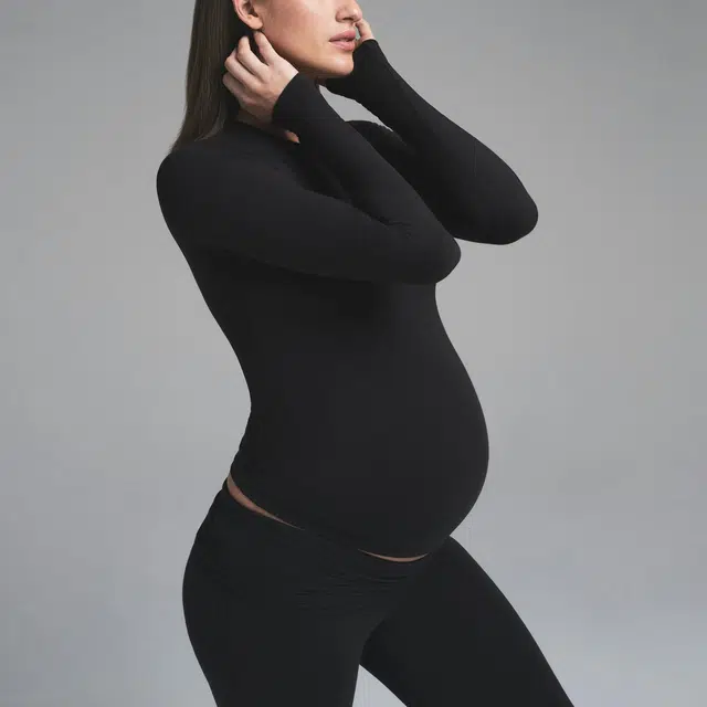 SKIMS SS25 COTTON JERSEY MATERNITY LONG SLEEVE T-SHIRT T