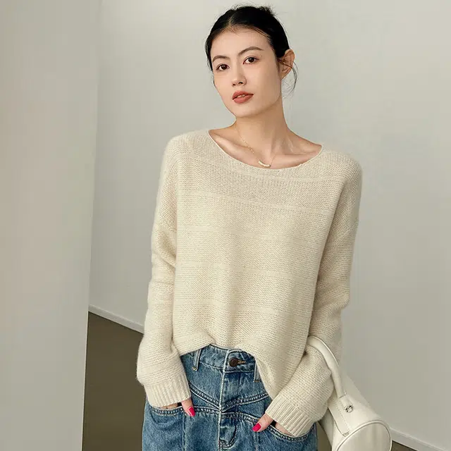 美洋 纯色套头一字领休闲长袖羊绒衫 女款 暖杏色