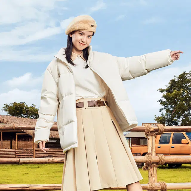 鸿星尔克 经典款拼接城市户外立领羽绒服外套 男女同款 冰川白