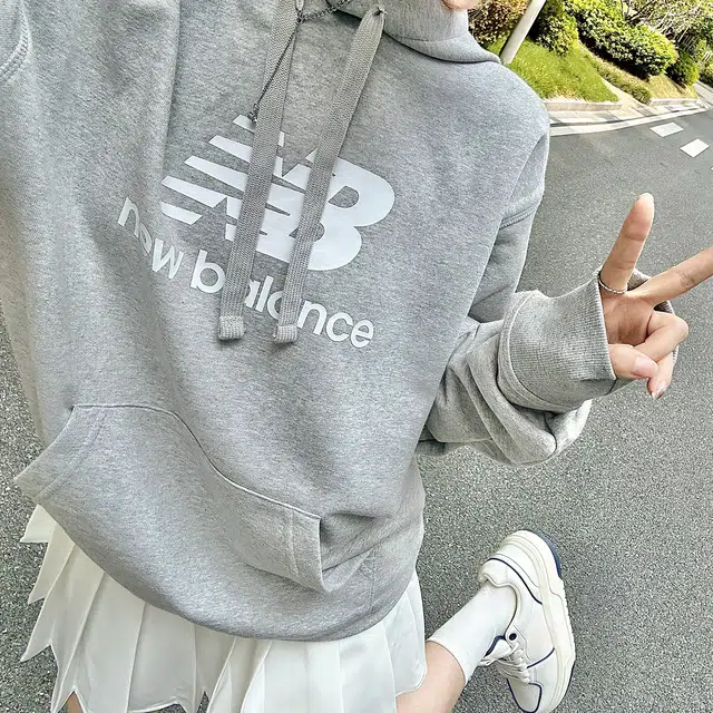 New Balance Logo