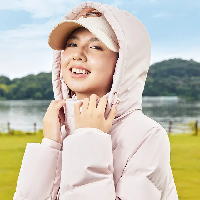 鸿星尔克 三防/赋能科技系列 城市户外厚款保暖连帽长款羽绒服外套 女款 芍药粉