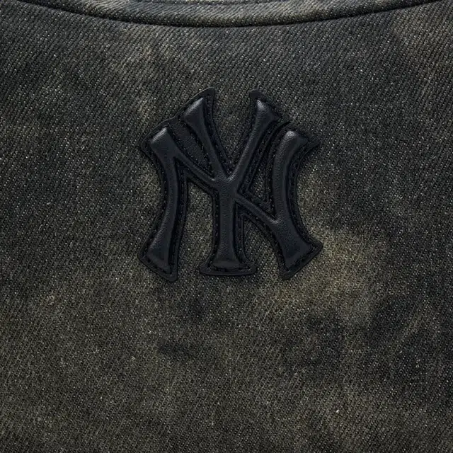 MLB