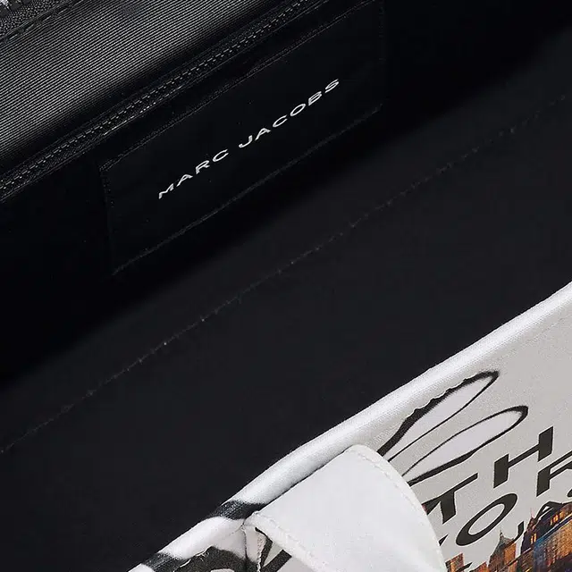 MARC JACOBS Tote