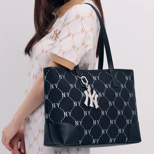 MLB