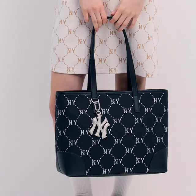 MLB