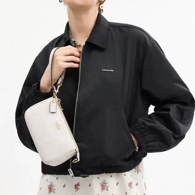 COACH Nolita 19
