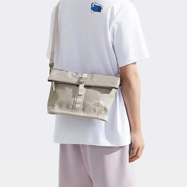 THE NORTH FACE Base Camp 7.9L logo