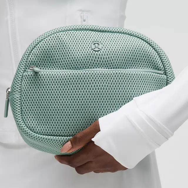 lululemon 4L City Essentials