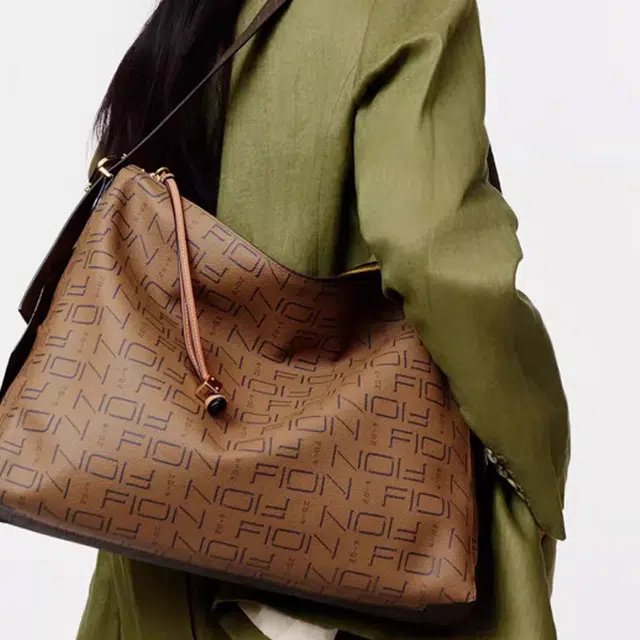 FION Tote