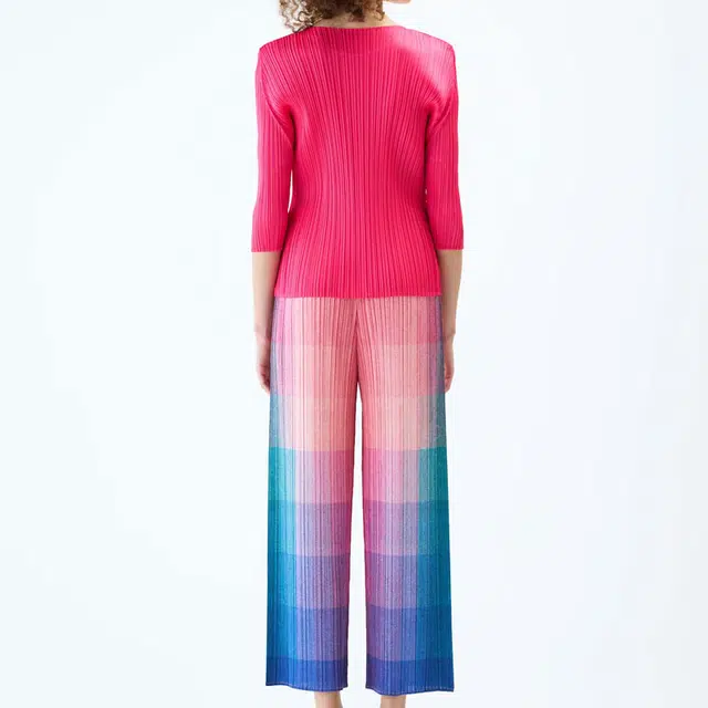 ISSEY MIYAKE
