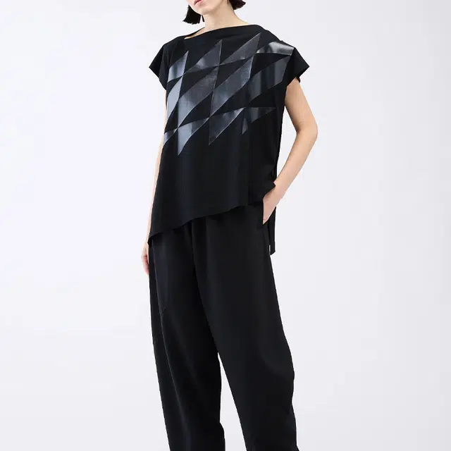 ISSEY MIYAKE T