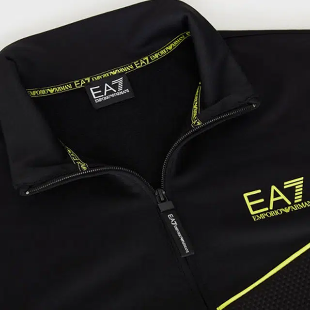EMPORIO ARMANI FW21 Logo