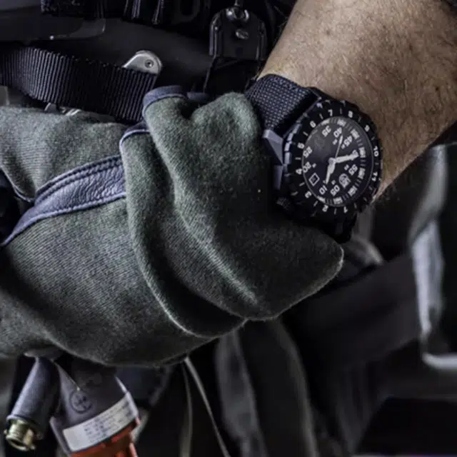 LUMINOX35 200 44mm