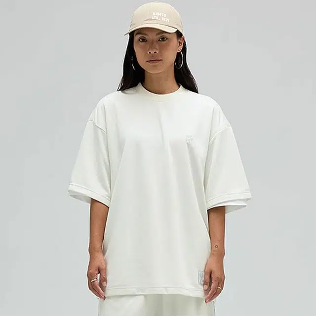 UNDEFEATED SS25 T