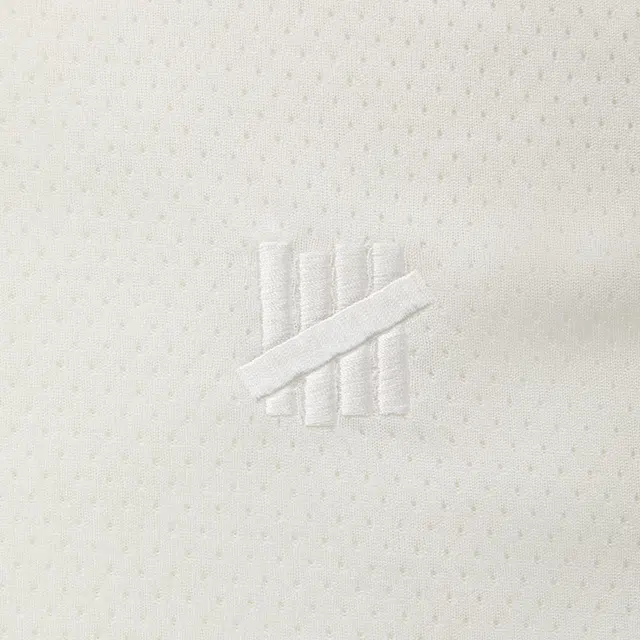 UNDEFEATED SS25 T