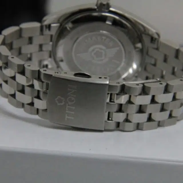 TITONI 50 38.5mm
