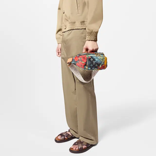 LOUIS VUITTON Bumbag