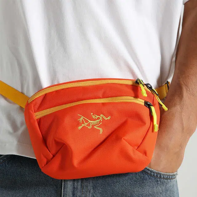 Arcteryx Mantis 1.5L Logo